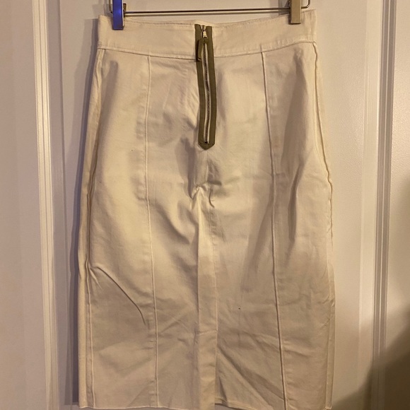 Dolce and Gabbana skirt - Picture 6 of 6